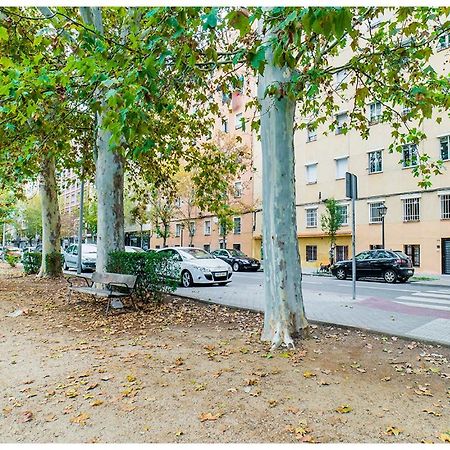 Apartamentos Madrid Rio Bagian luar foto