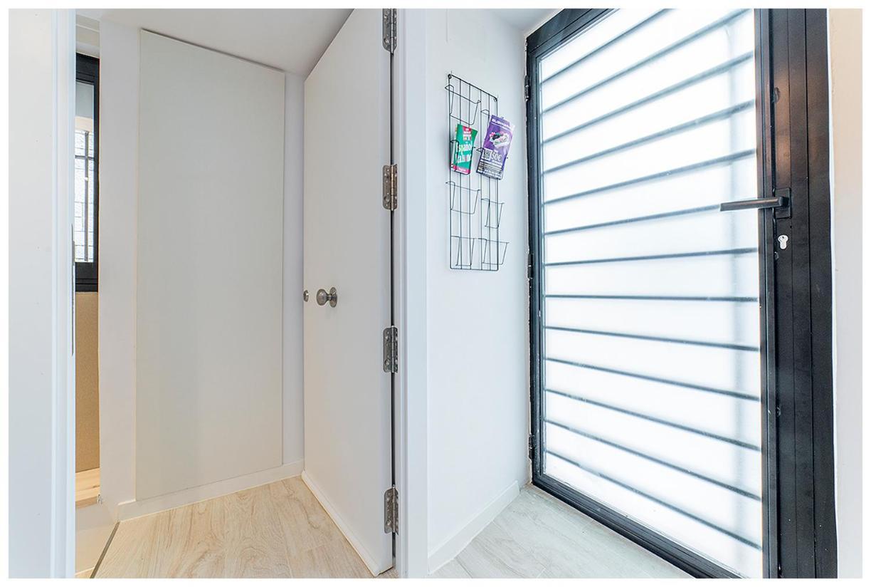 Apartamentos Madrid Rio Bagian luar foto