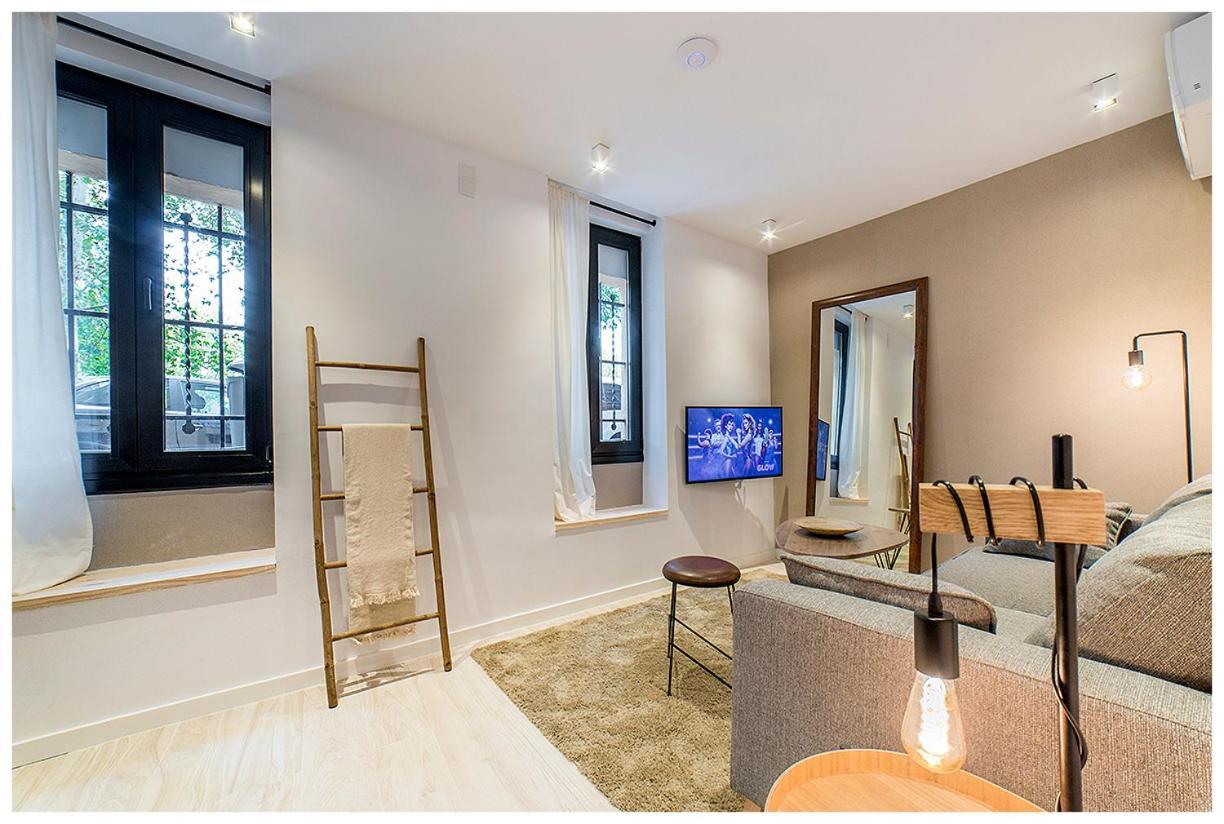 Apartamentos Madrid Rio Bagian luar foto